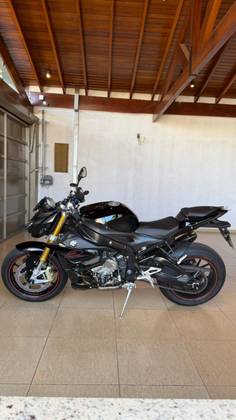 BMW S 1000 R BMW S 1000 R